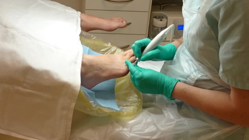 7BC677FA-E44D-4591-9272-735946279300